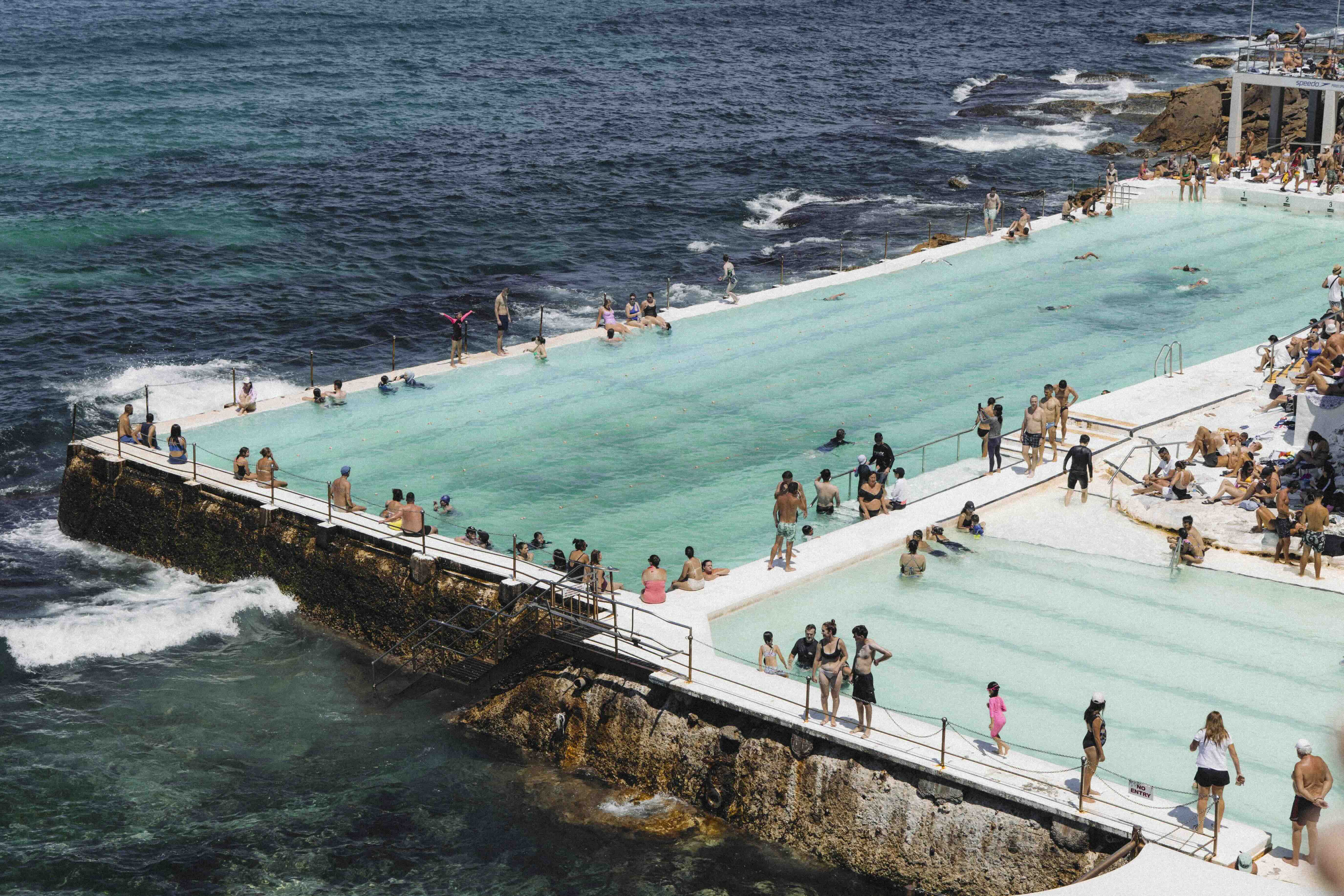 The Burgs - Wall of Venus