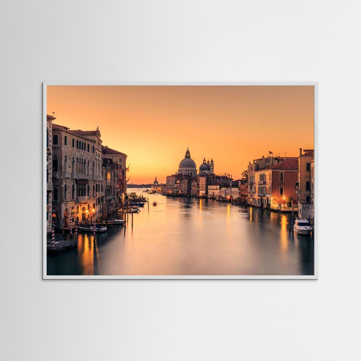 Dawn on Venice by Eric Zhang